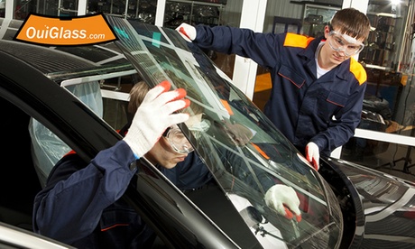 Remplacement de pare-brise, offerts : franchise, lavage intérieur et essuie-glaces à 5 € chez Ouiglass - Saint-Etienne