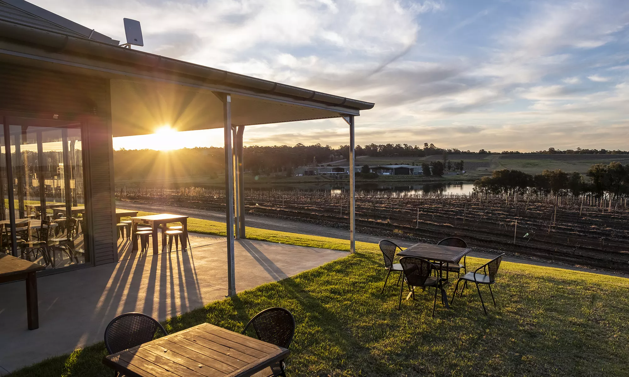 4* Hunter Valley: One- or Two-Night Stay Vineyard Getaway