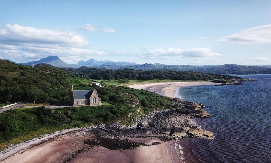 Image 2: Gairloch: Standard Double Room with Breakfast