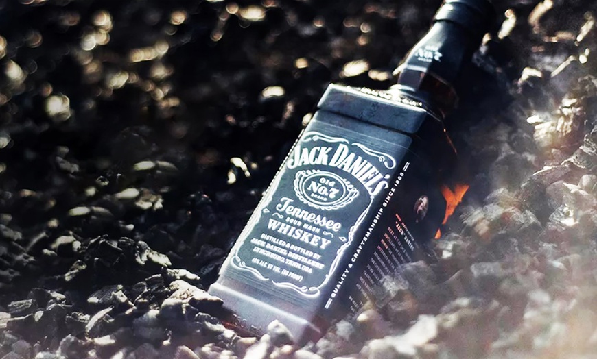 Image 3: Super botella de fiesta de Jack Daniel's de 3 litros