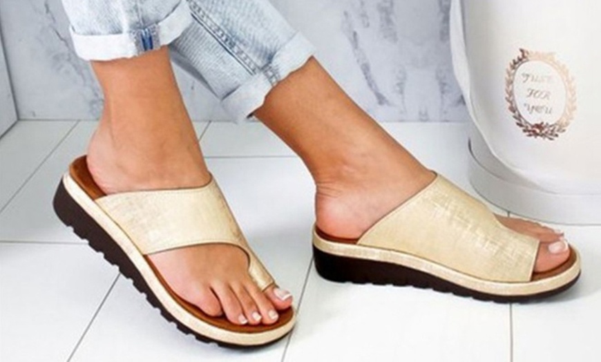 Image 12: Women's Platform Slippers