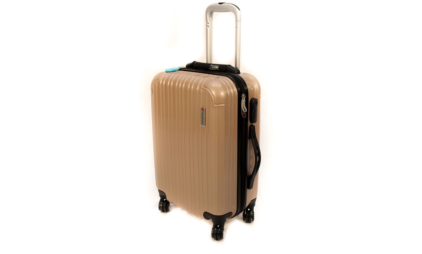 Image 15: Discovery Three-Piece Luggage