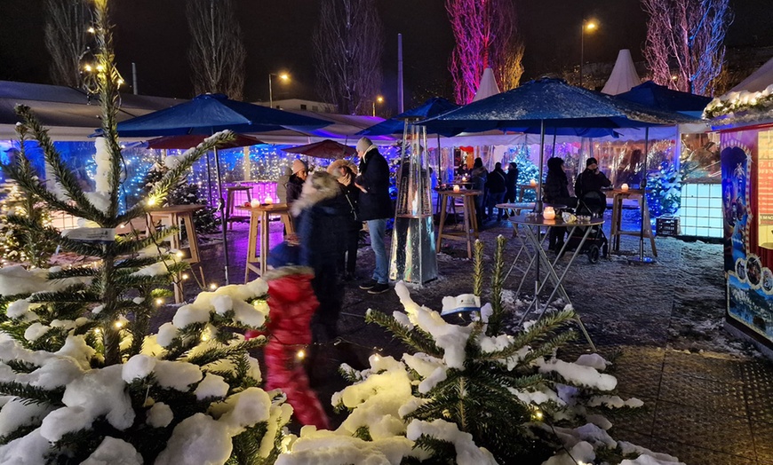 Image 2: Glühwein mit oder ohne Alkohol im Bogenhauser Winterzauberwald