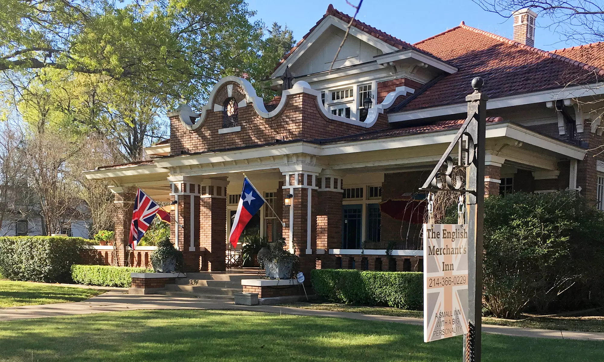 Stay with Dining Credit at The English Merchant's Inn in Waxahachie, TX - Primary Image