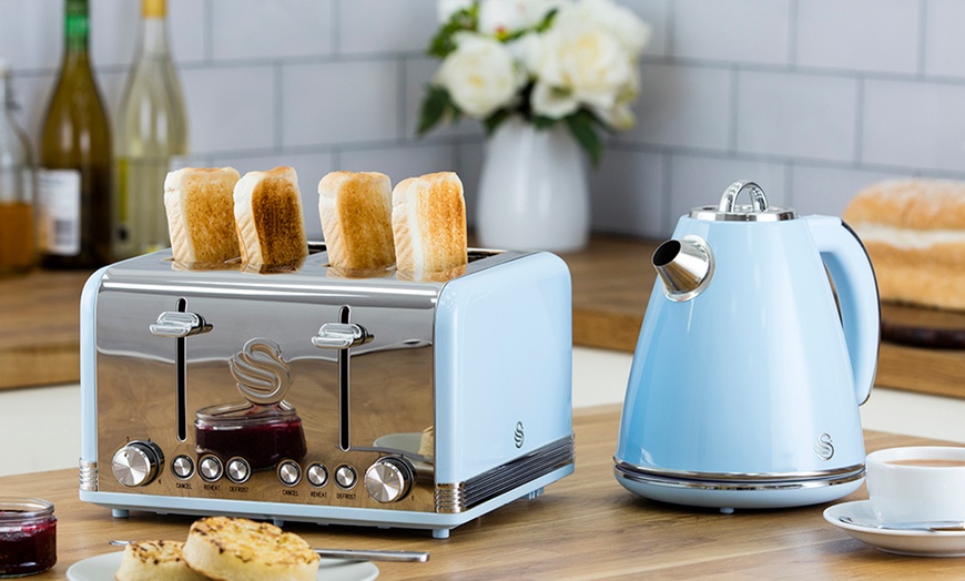 Image 3: Swan Retro Jug Kettle and Toaster