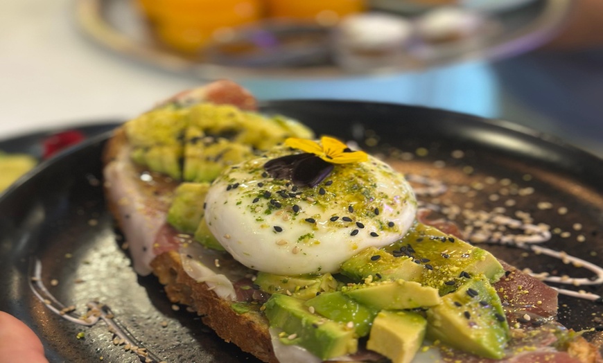 Image 7: Menú internacional para 2 personas con entrante, postre y bebida