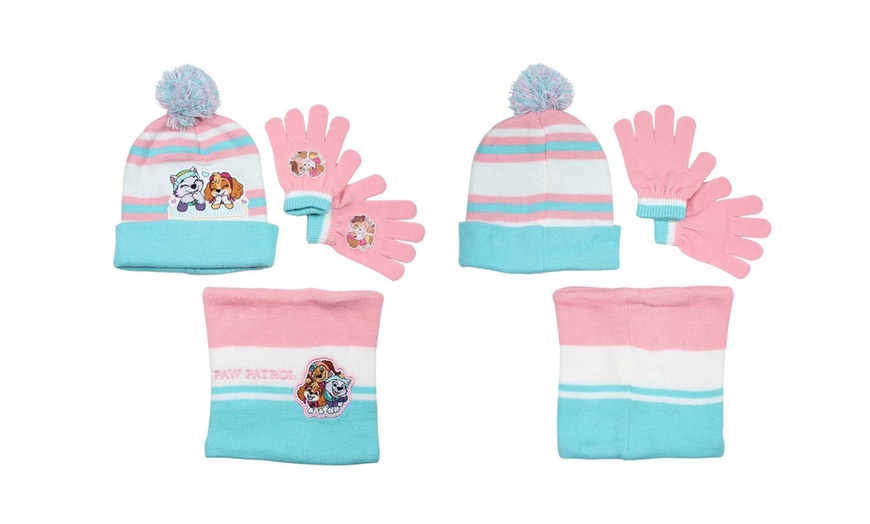 Image 33: Ensemble bonnet, gant, tour de cou Lilo & Stitch, Paw Patrol ou Minnie