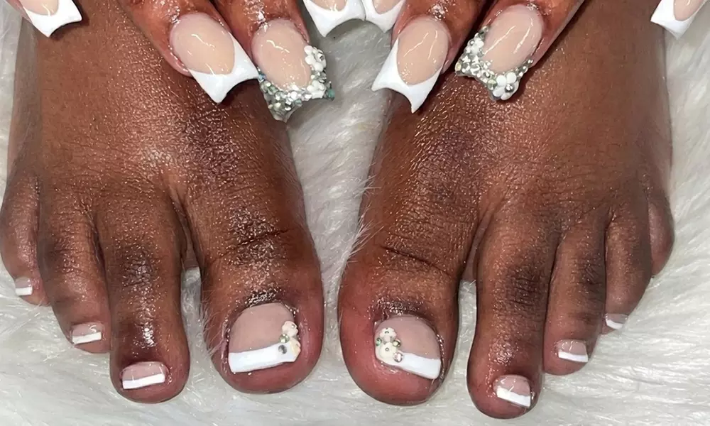 Gel Pedicure, Full Dip Set or Box Braids Beauty Packages