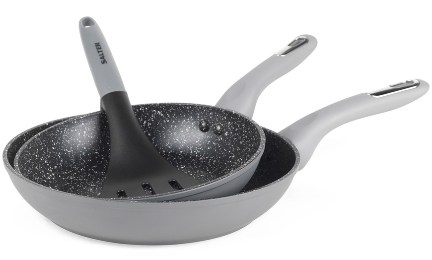 Image 2: Salter Two-Piece Fry Pan Set