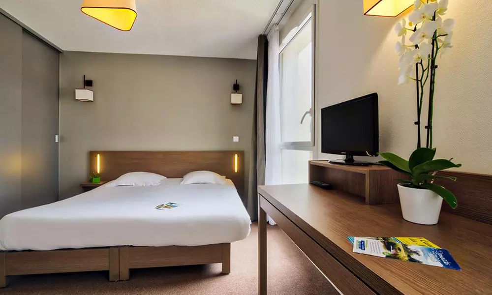 Narbonne : studio Double avec petit-déjeuner au Zenitude Narbonne Centre 4* pour 2 personnes - Primary Image