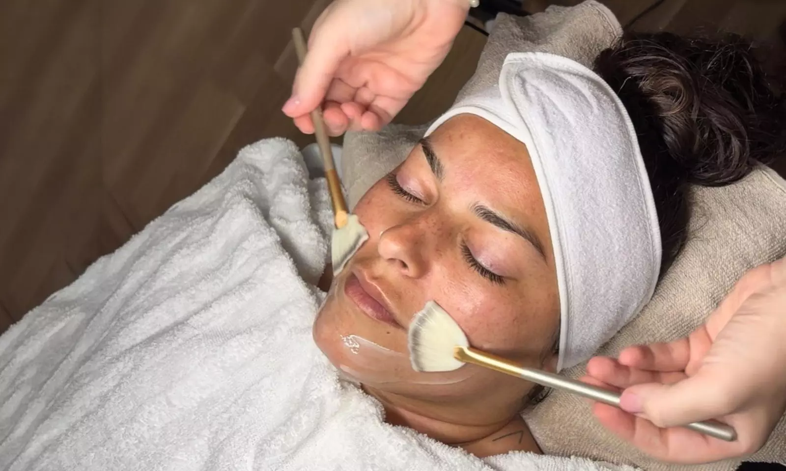 Klassische Gesichtsbehandlung, Mikrodermabrasion oder Microneedling
