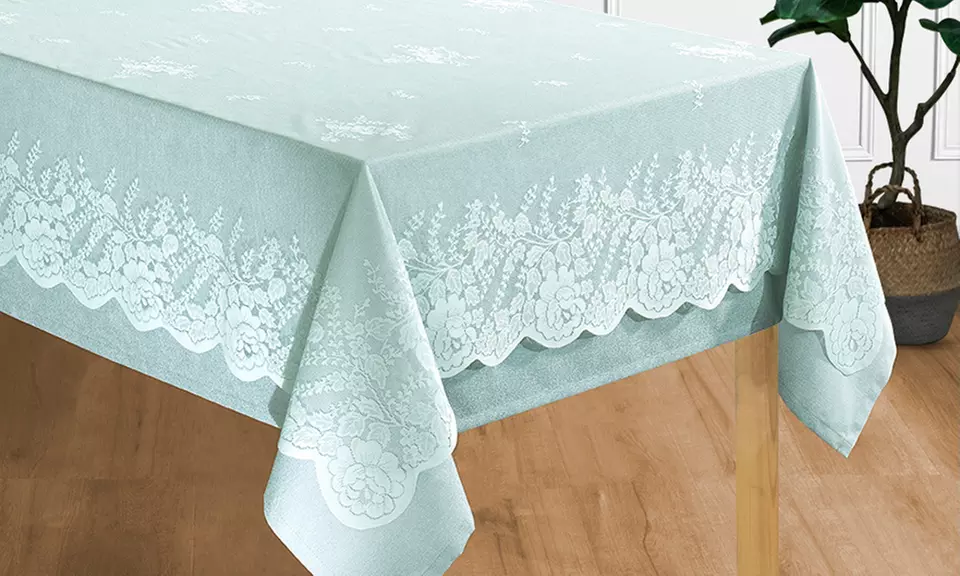 Lot nappe et surnappe en dentelle