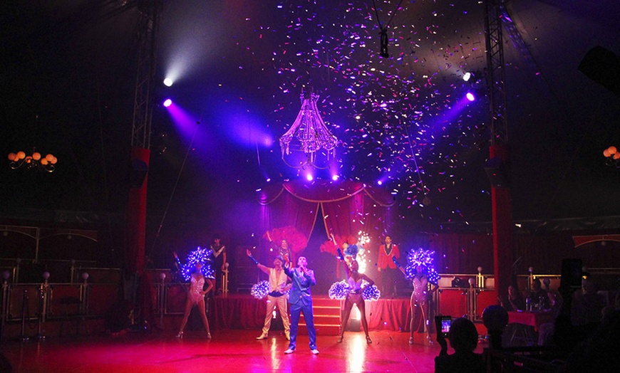 Image 2: 2 places pour le cirque de Noël au Chapitô à Lille