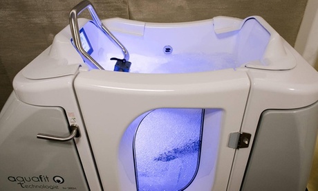 2 o 4 sessioni di acquabiking per una o 2 persone al centro Aquatime Water Fitness Prati (sconto fino a 54%)