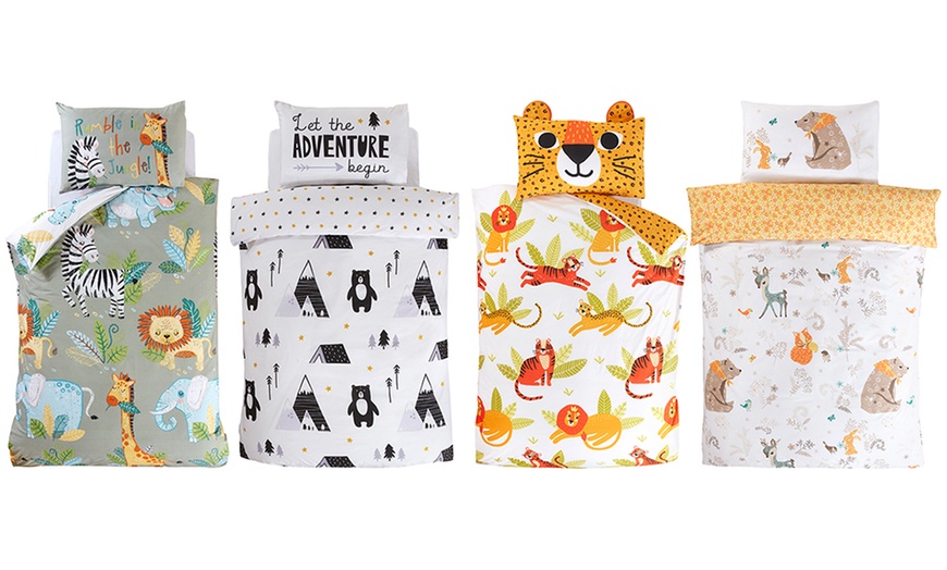 Image 1: Kids' Reversible Duvet Set