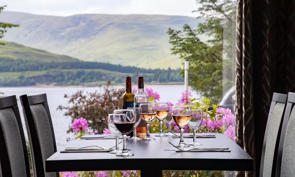 Fort William: Double or Twin room with Breakfast, £30 F&B voucher