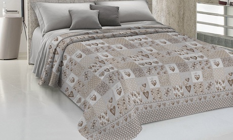 Copriletto in piquet di cotone Primavera, disponibile in 2 dimensioni e vari colori