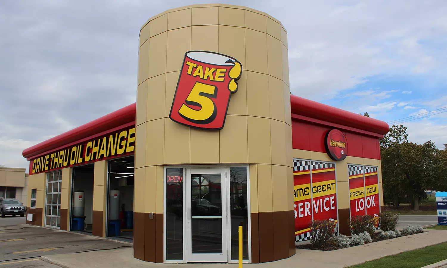Conventional, Semi-Synthetic, or Synthetic Oil Change, Inspection, and Fluid Top-Off at Take 5 (Up to 40% Off) - Primary Image