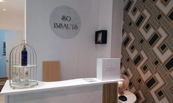 Pose de vernis semi-permanent mains et pieds en option à Paris