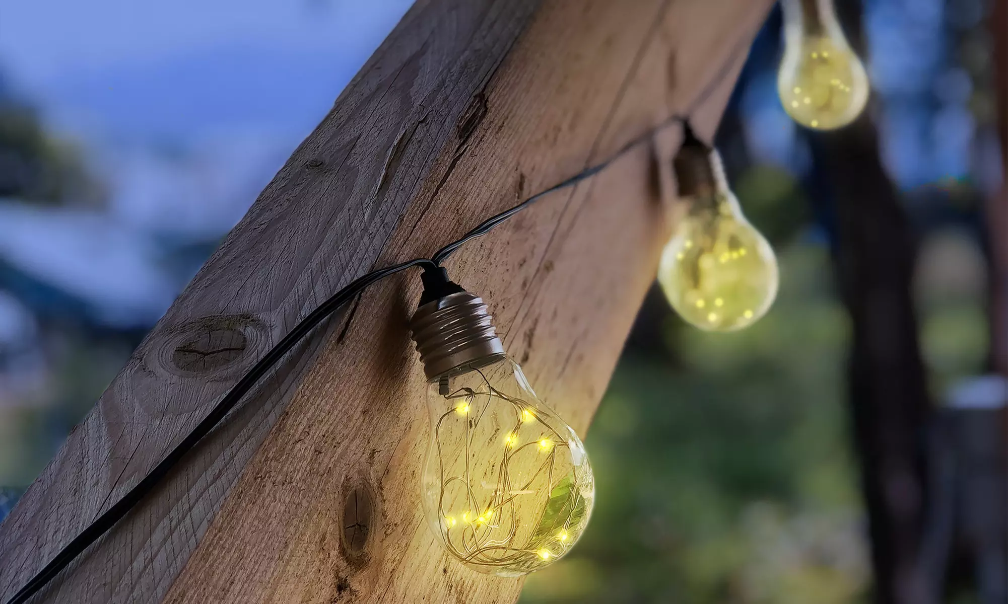 1, 2 ou 4 guirlandes solaires de 3,75 m, modèle "Fantasy Star Solar" de la marque Lumisky - Second Medium