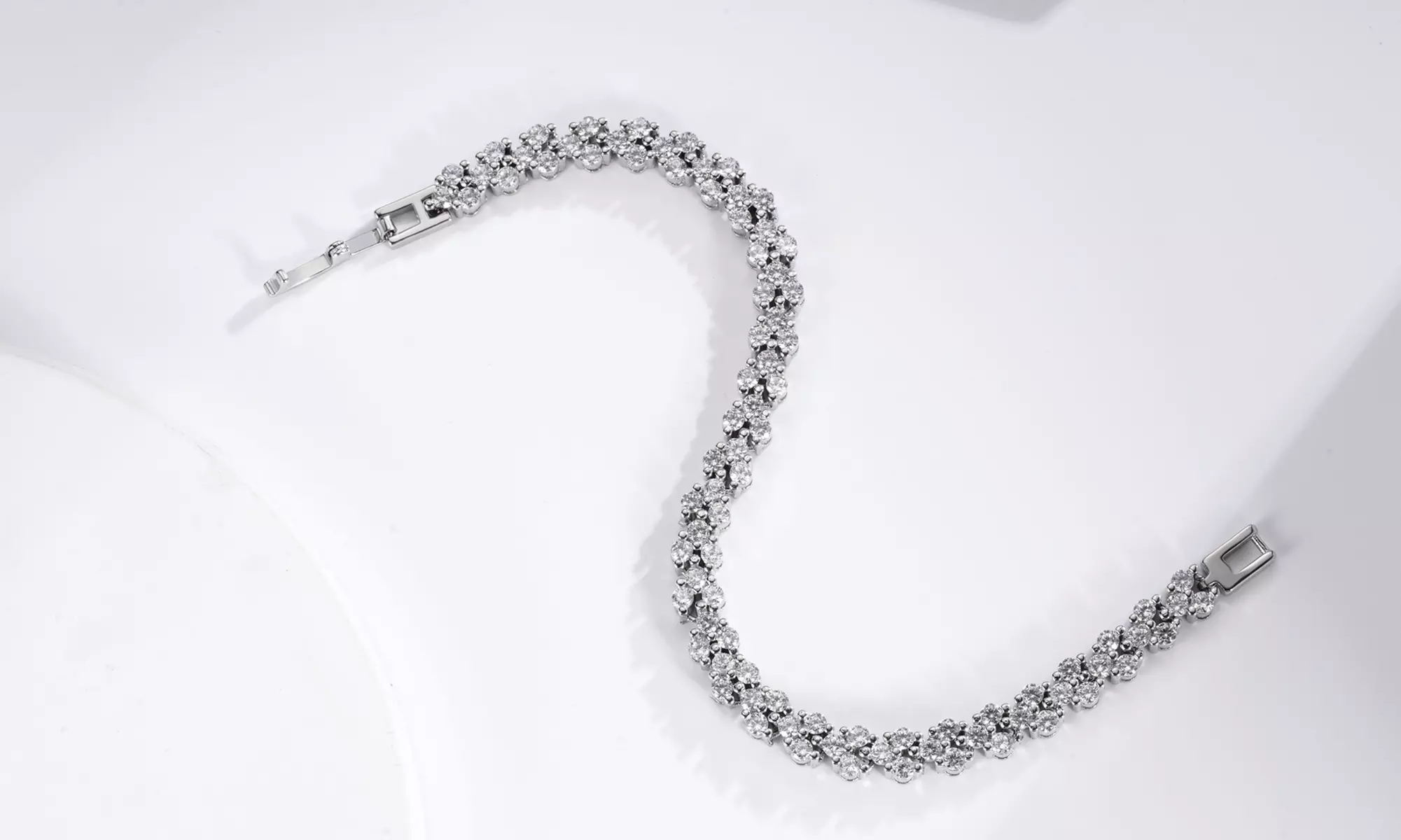 Bracelet Princesse orné de zircons