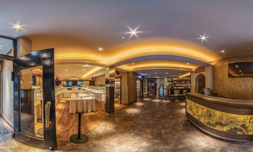 Image 5: Dr. Schiwago Menü mit Hauptgericht, Beilage & Dessert für 1 - 4 Pers.