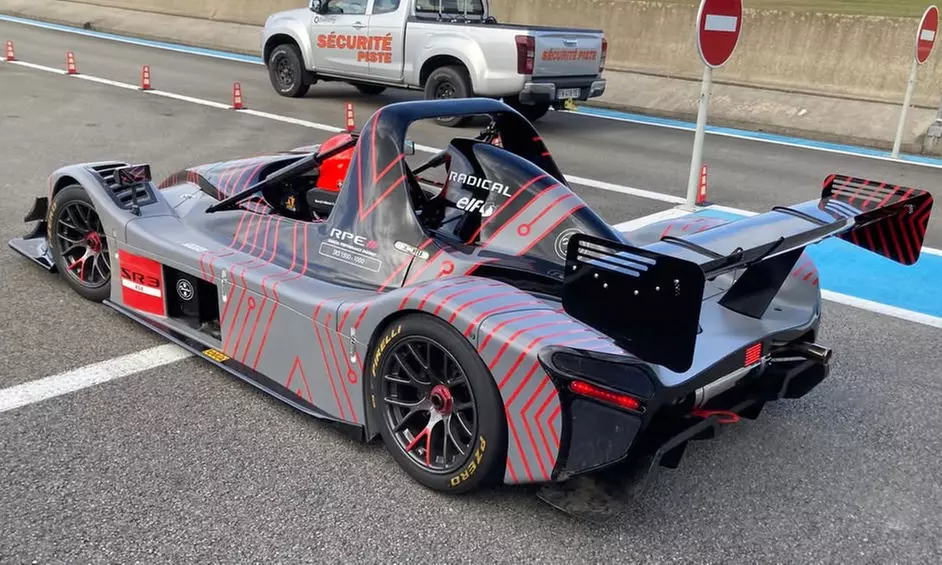 Rajdowe emocje: przejazdy jako kierowca lub pasażer wyścigowych aut