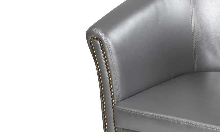 Image 12: Chesterfield Armchair