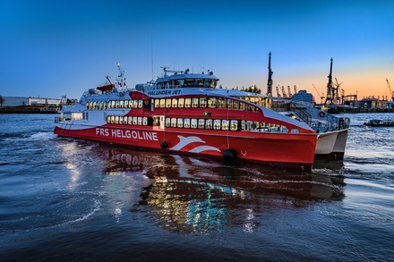 1 Ticket für eine einfache Fahrt mit dem Halunder Jet der FRS Cuxhaven-Helgoland - Frs Helgoline Gmbh And Co Kg