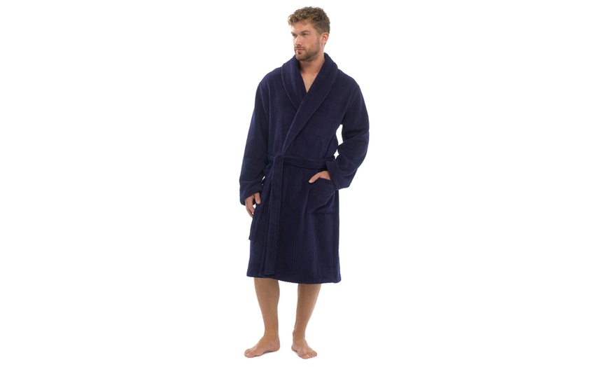 Image 13: Men's Fleece Dressing Gowns