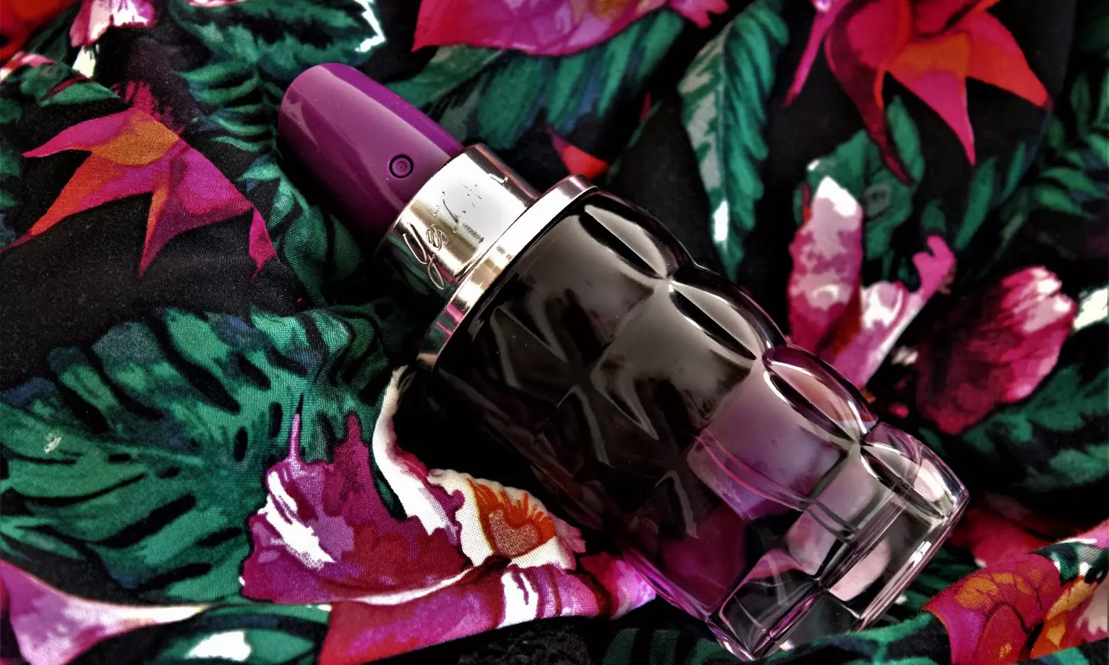 Fragancia Eau de Toilette o Eau de Parfum para mujer de 30, 50 o 75 ml de Cacharel - Primary Image