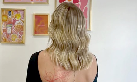 Forfait shampoing avec brushing valable jusqu'en dessous des épaules - Olivia Bajulaz