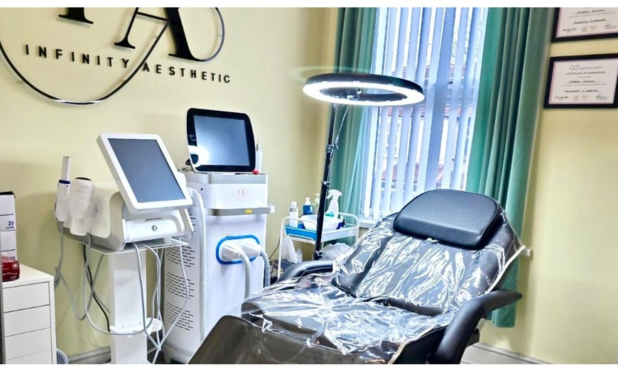 Image 2: Fat-Dissolving Injection Sessions at Infinity Aesthetics London