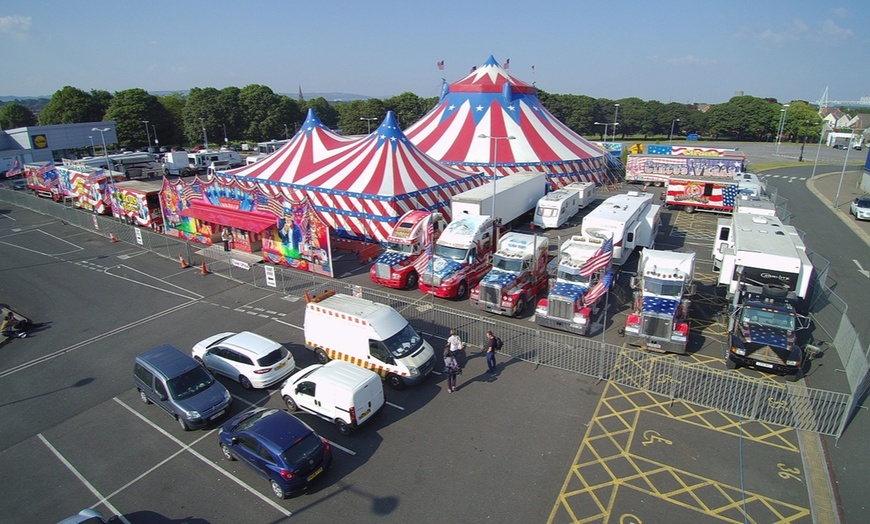 Image 9: Beverwijk: Great Christmas Circus