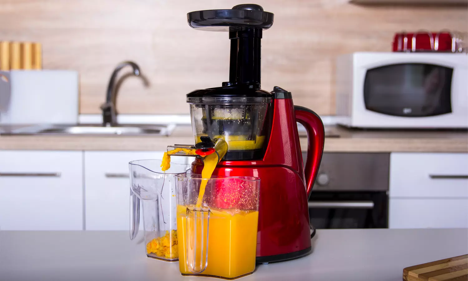 Extracteur de jus 150 W avec système de pression à froid de la marque Jocca - Primary Image