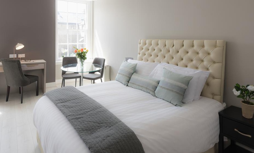 Image 2: Dublin: 1- or 2-Night Self-Catering Stay