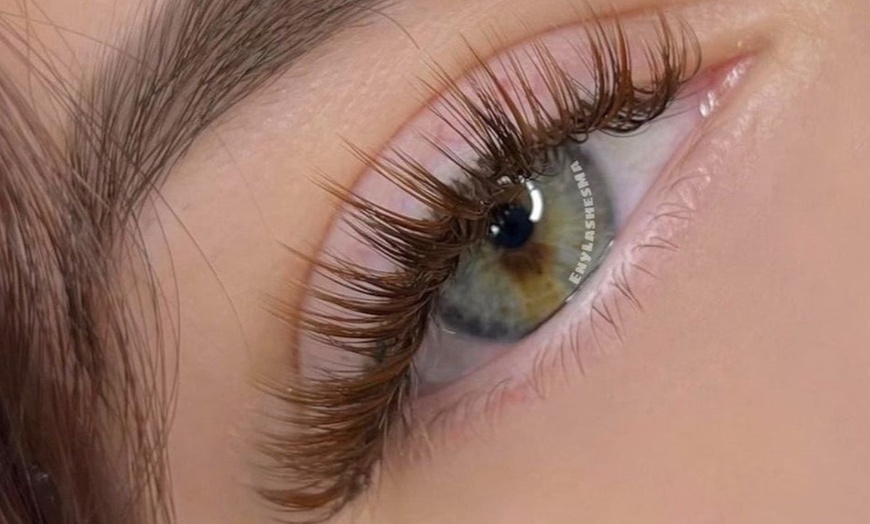 Image 5: Get Classic or Volume (3D/6D) Lash Extensions w/ Optional 2 Week Fill