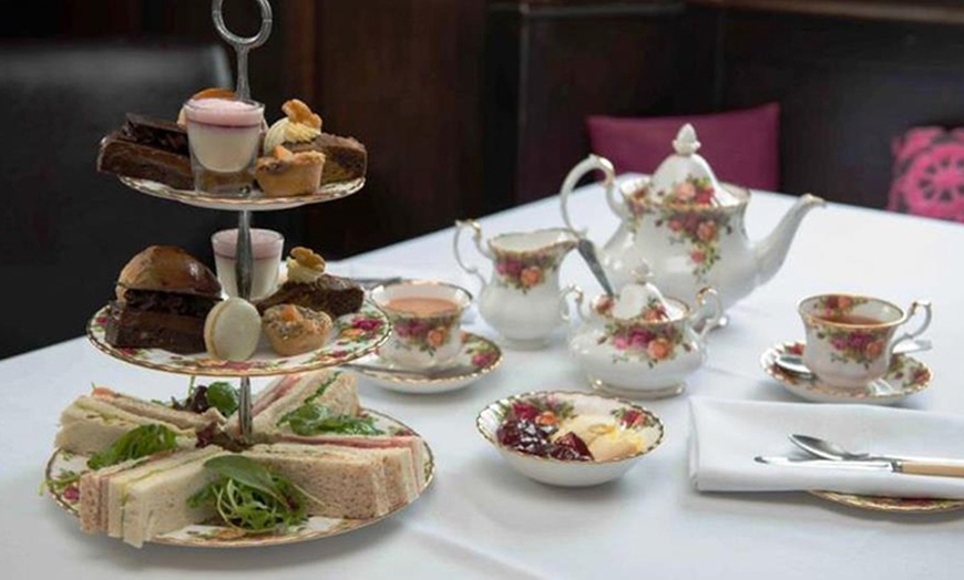 Image 8: Spa Day with 2-Course Lunch and a Glass of Prosecco for One or Two