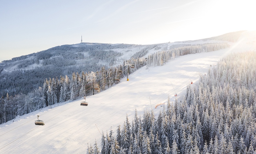 Image 12: ⛷️ Całodniowy skipass dla 1 osoby w Szczyrk Mountain Resort