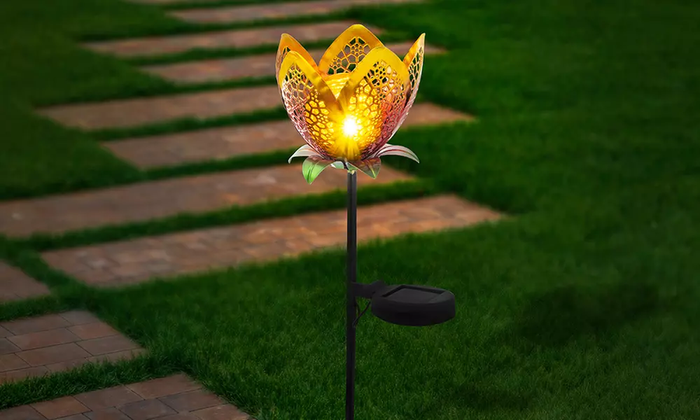 Lampe solaire GloBrite pour extérieur modèle fleur - Primary Image