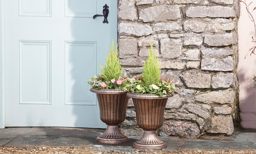 Image 3: Planters Set