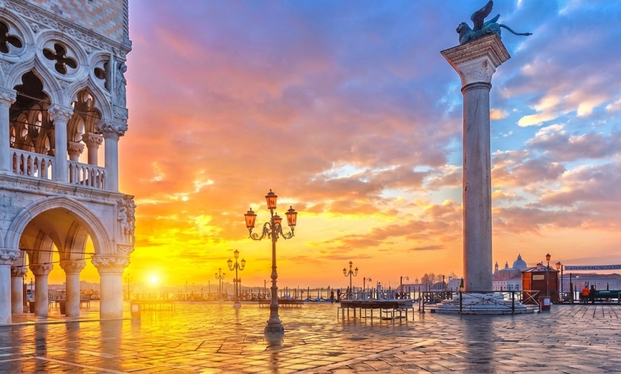 Image 5: ✈ Venice: Relax Up to 4 Nights with Return Flights 