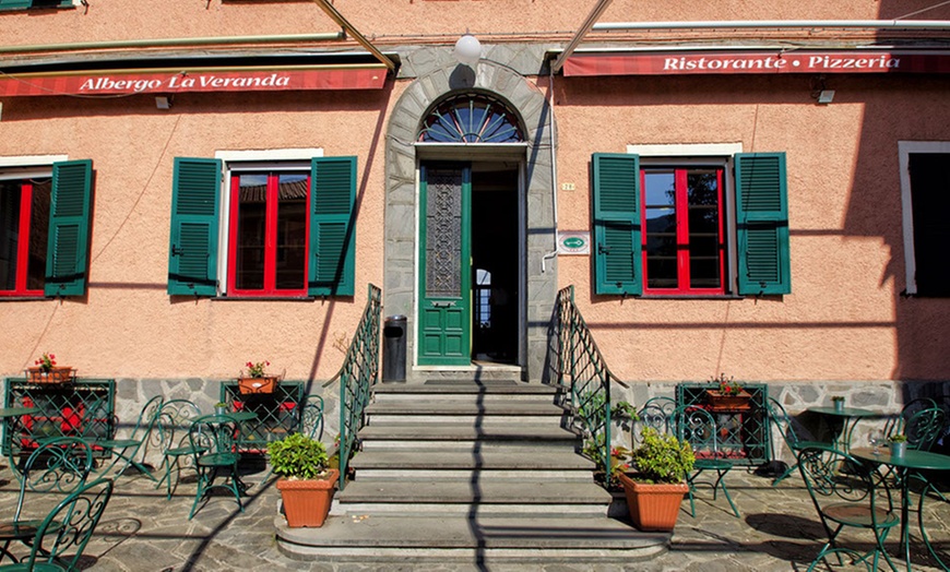 Image 1: Cinque Terre : chambre double avec petit-déjeuner ou demi-pension