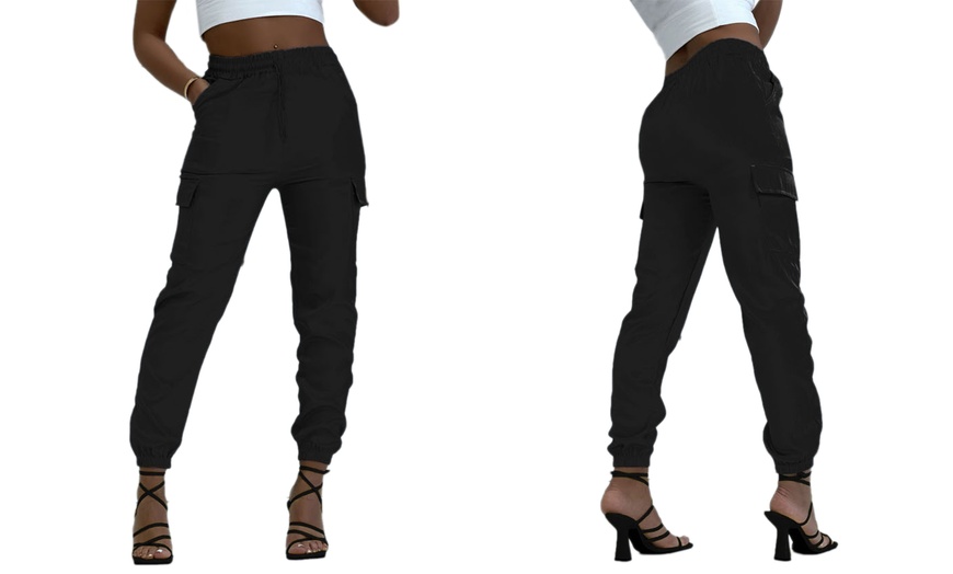 Image 2: Women's Stretchy Cargo Trousers