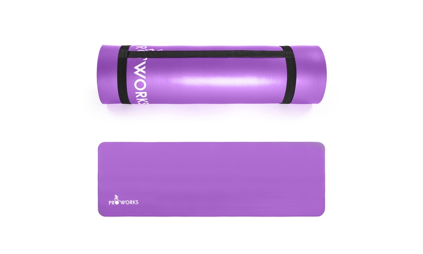 Image 13: Yoga Mat and Fitness Ball Set