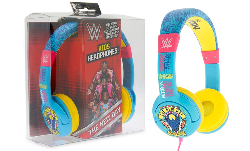 Image 1: WWE Children's Headphones