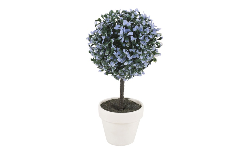 Image 8: Decorative Artificial Ball Plant