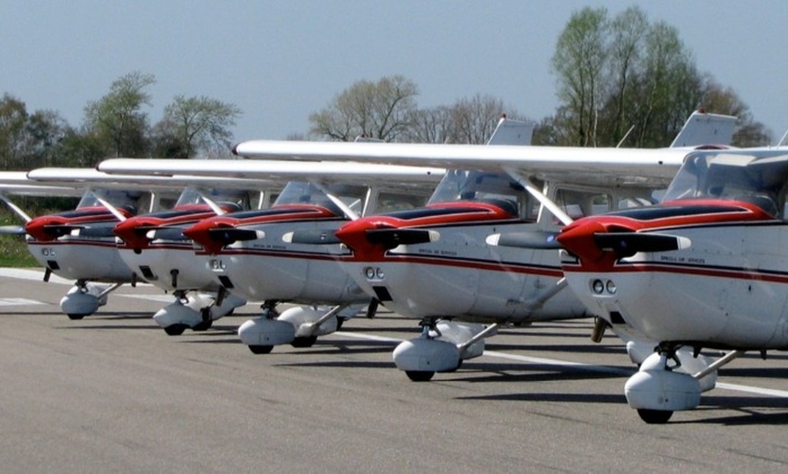 Image 5: Voel de adrenaline: zelf vliegen met een Cessna vliegtuig