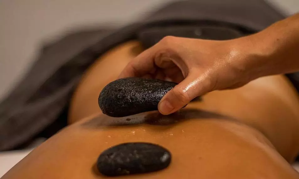 Masaje a elegir de 30 o 60 minutos en Quirsomi