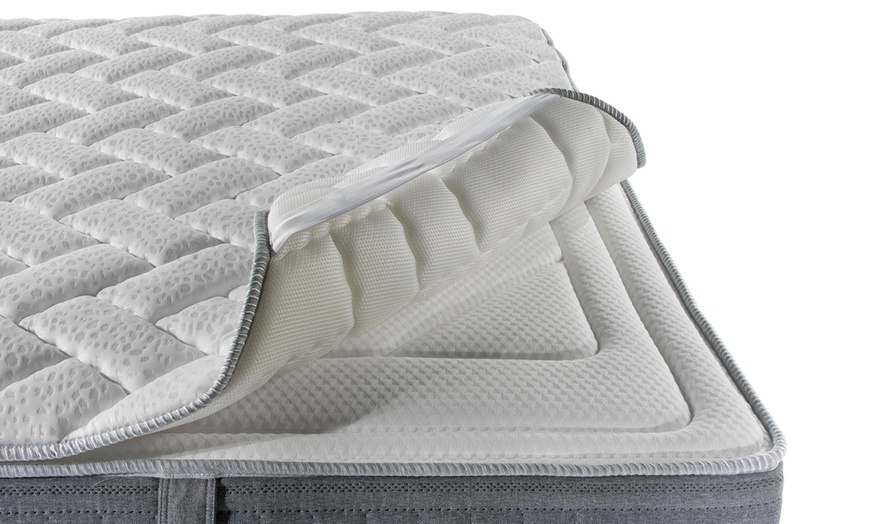 Image 2: Topper de espuma con memoria, de Bezen Mattress and Health